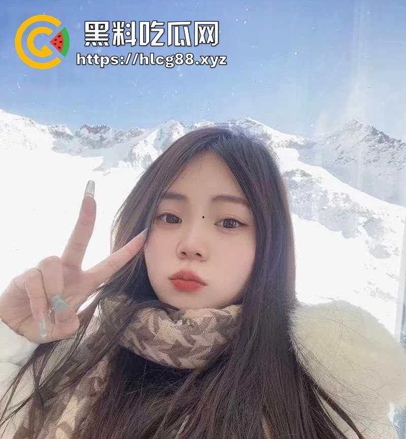 瓜友投稿！抖音同城认识的反差婊【颜晓然】皮肤白嫩大奶迷人 首次约炮主动上位 大白屁股真诱惑啊-2