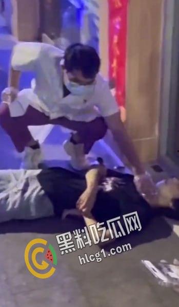 抖音热瓜 江西砍人现场！据说偷人十三四岁女刀手一人追砍两男一死一伤 后又被复仇砍伤 双双入院 太刺激了-4