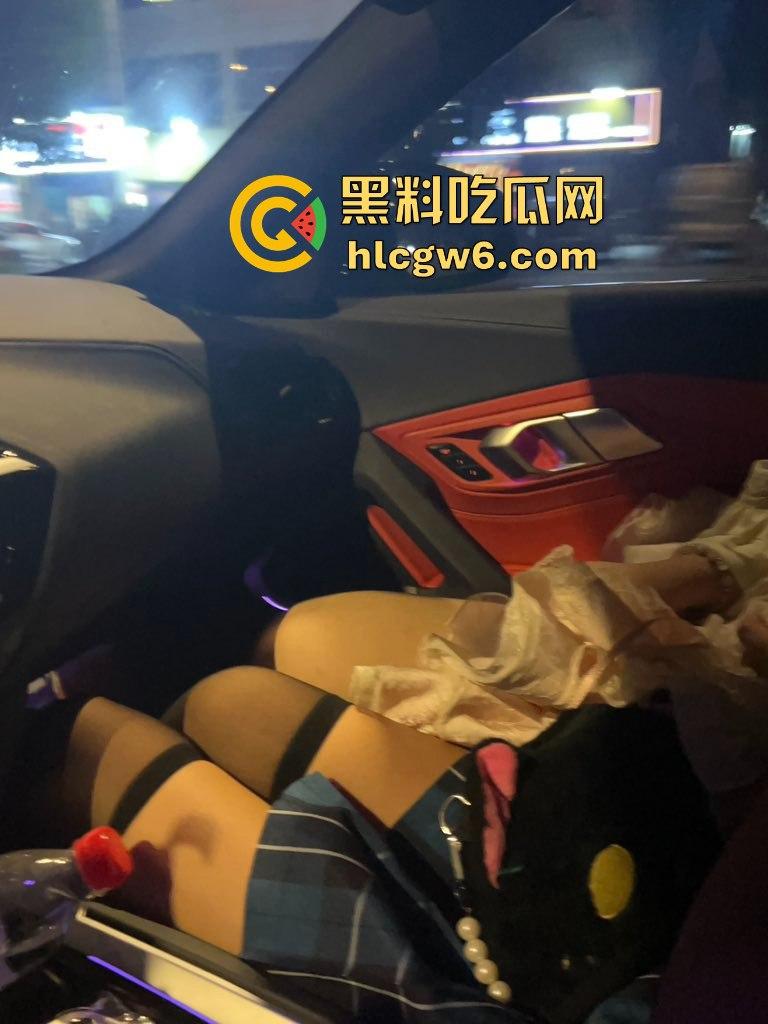 调教界狗链子缠脖的祖师爷【Nic学长】 百人斩专操05后学生妹,妹子一放学就当母狗,灌尿抽脸无套操到浪叫!-10