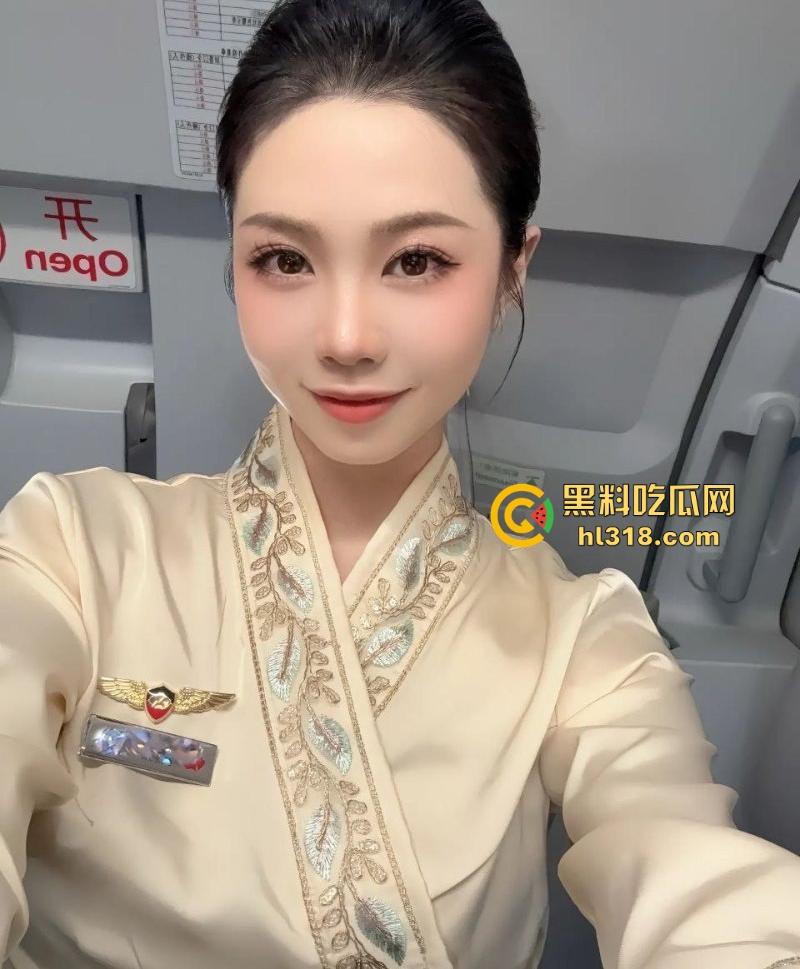 四川航空99年空姐【张美丽】气质空姐化身淫乱骚逼，欲望爆棚四处寻欢求操，骚到骨子里！-6