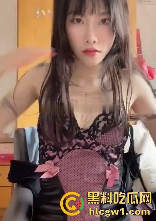 上海师范大学舞蹈生【徐雪柔】私拍流出!全身纹身反差御姐,地铁大胆露出火辣至极!-2