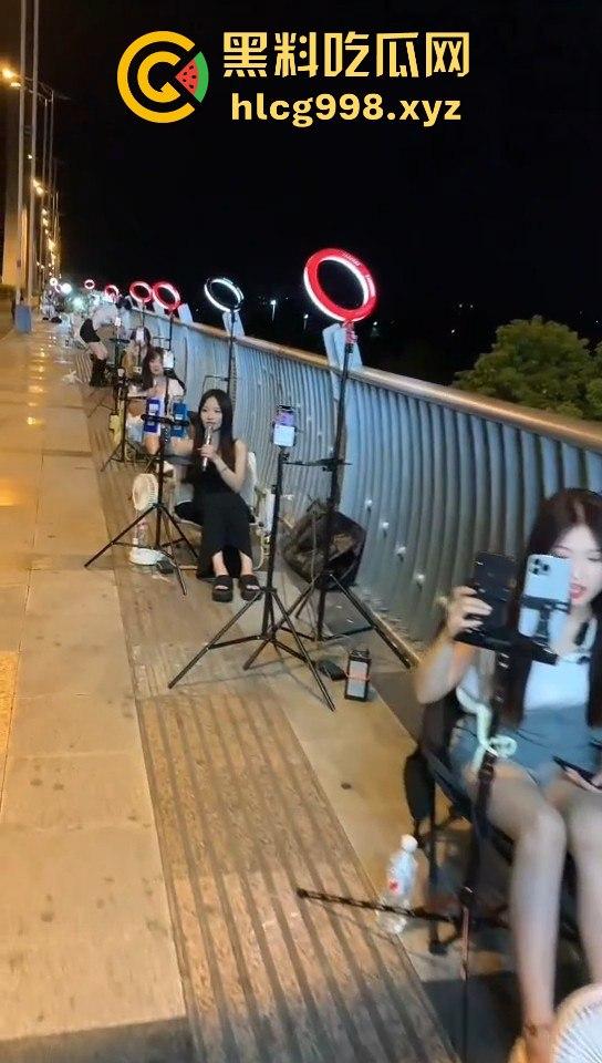 山西网红一条街！南州大桥下全是网红乞丐，美女挤满400多人，乞讨都成产业了！-9