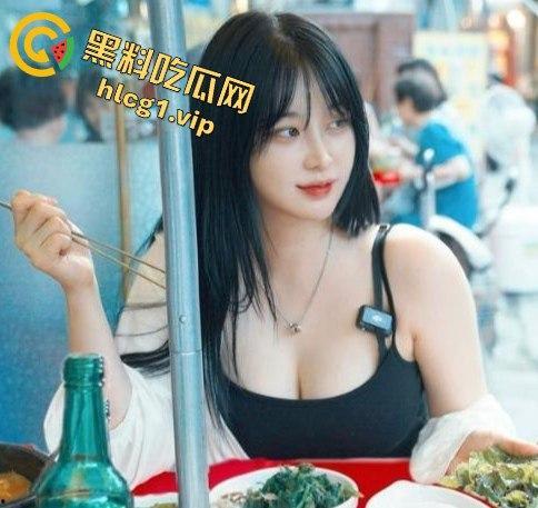 韩国巨乳模特『 Hyeon』楼梯口交视频流出!高冷美颜配极品身材!瘦高奶大性感尤物搔首弄姿尽显风情!-4