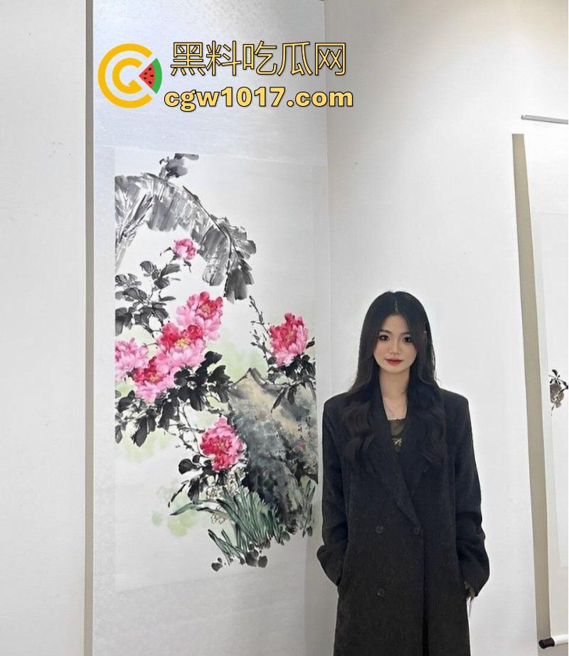 四川美术学院纯欲高冷学姐【李怡洋】约炮视频曝光，滴蜡调教反差母狗，深喉添屌技艺高超，花式做爱爆操满足颜射！-1