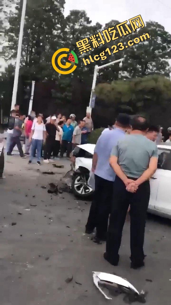 江苏泗洪惊魂一幕！男子送妹妹上学突发疾病，酿成悲剧！-6