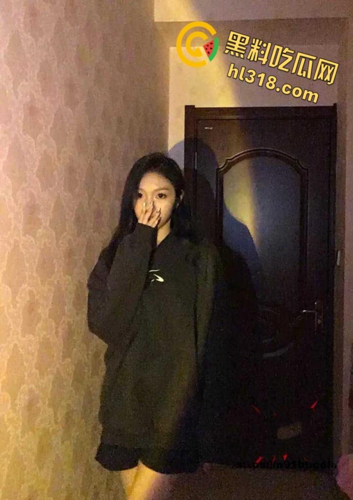 青岛农业大学【宋冉冉】，首次下海经验不足被骗炮，还被渣男中途摘套内射，现在大学妹都这么单纯吗 ?-4