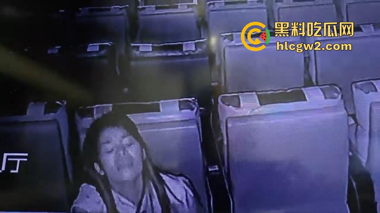 你这是被鬼附身了还是真这么爽 在电影院做爱真的这么刺激销魂吗-5