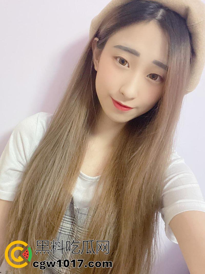 沈阳母狗幼师,昵称【小熊爱吃棒棒糖】,自述劈腿男友,约炮男友好兄弟,没事就在网上裸聊自慰给别人看!-5