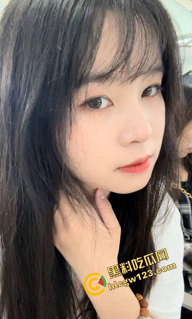 全公司都吃饭去了，只有我在工位被榨成豆腐脑，谁说办公室不能做爱？她一坐腿上直接开摸，肾保健逼我射！-10