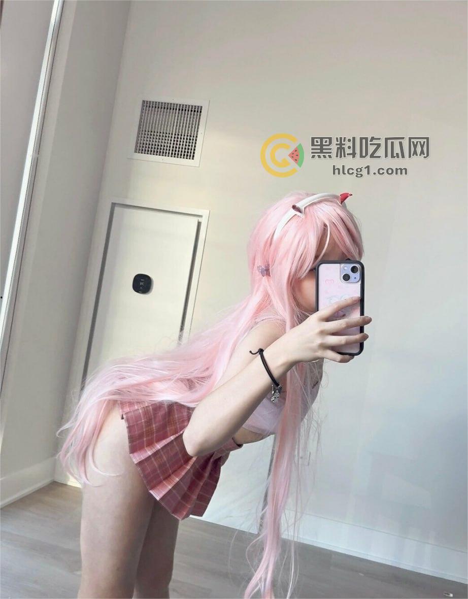 高颜值美女【matcha】，美乳美穴22岁高颜值芭蕾舞蹈生，一碰就出水-4