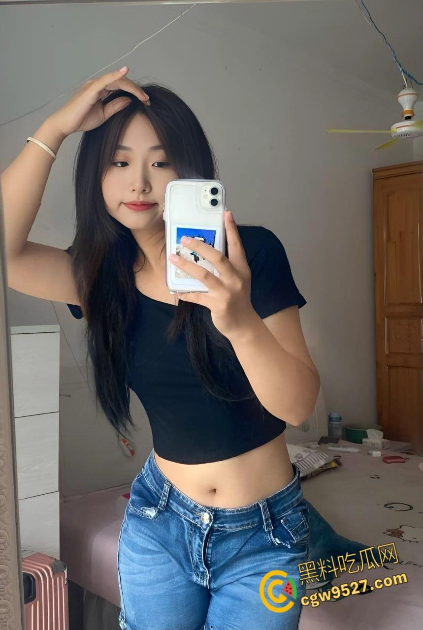 杭州空瓶子酒吧气氛组【张欣慧】，被社会小伙调教成性奴母狗，还带去给兄弟一起操，真是白瞎了！-2