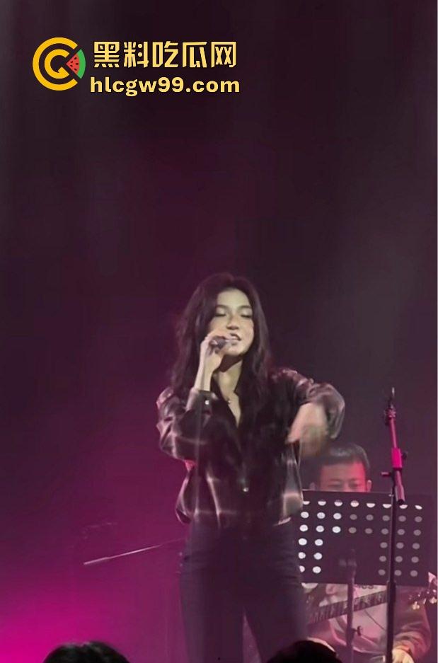 750万粉丝网红『李雨菲 』惊天爆料,舅舅新年祝福引发噩梦 回忆童年被猥亵细节全网炸裂!-19