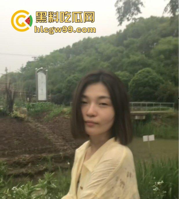 750万粉丝网红『李雨菲 』惊天爆料,舅舅新年祝福引发噩梦 回忆童年被猥亵细节全网炸裂!-21