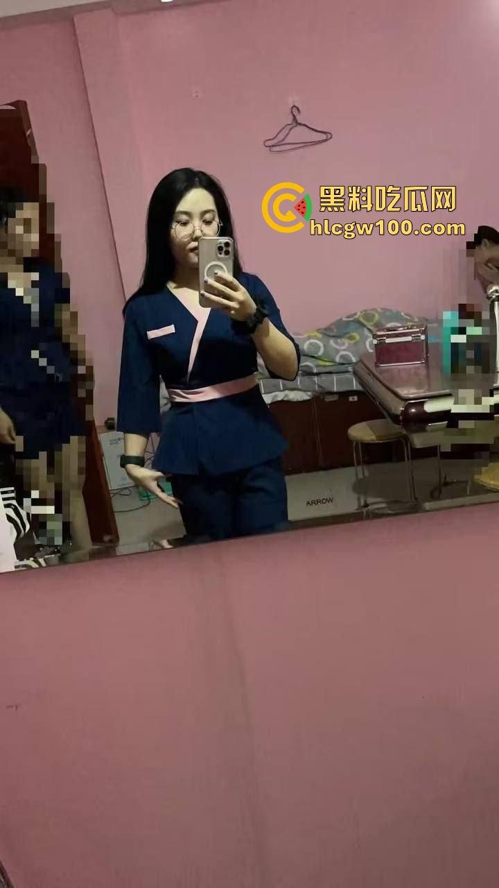 合肥技师谢【悠然】被PUA成骚货，下班直奔大哥家，自慰到高潮再插浪穴，还主动求内射，高潮后嗷嗷叫迷得人骨头酥！-5