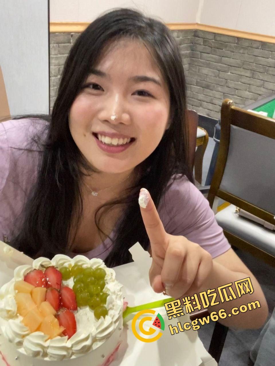 河南瓜友投稿胖小姨成我的专属肉洞！叫床贱得像发情狗，高潮三四次还求舔屁眼，老公根本喂不饱她！-1