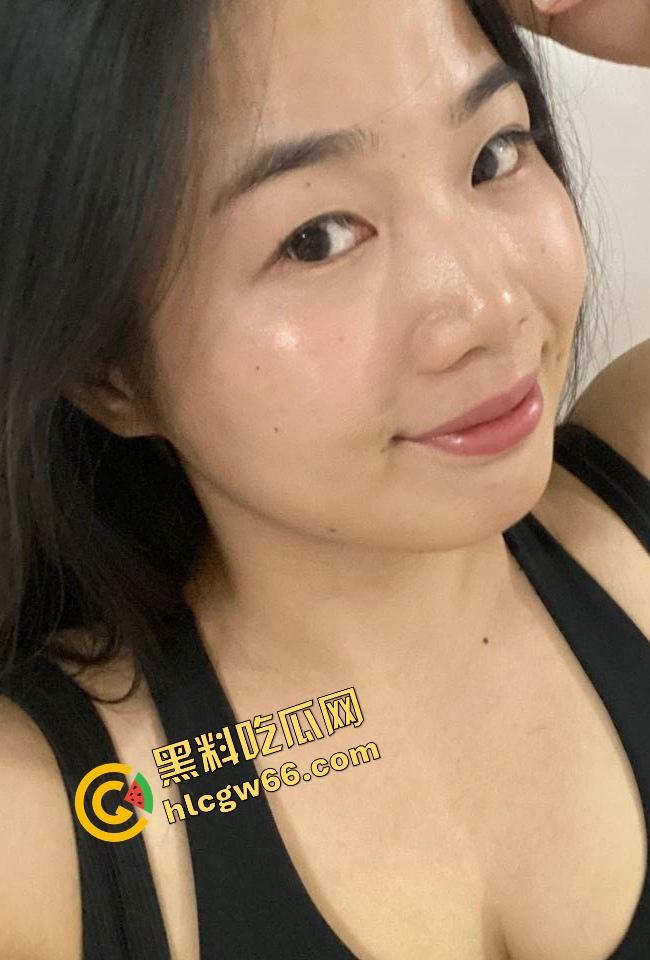 河南瓜友投稿胖小姨成我的专属肉洞！叫床贱得像发情狗，高潮三四次还求舔屁眼，老公根本喂不饱她！-2