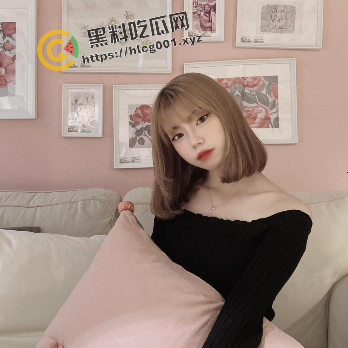 贵州职业技术学院翘臀精神小妹 极品炮架 后入狂喷 这怕不是属水枪的  做爱视频被前男友流出-4