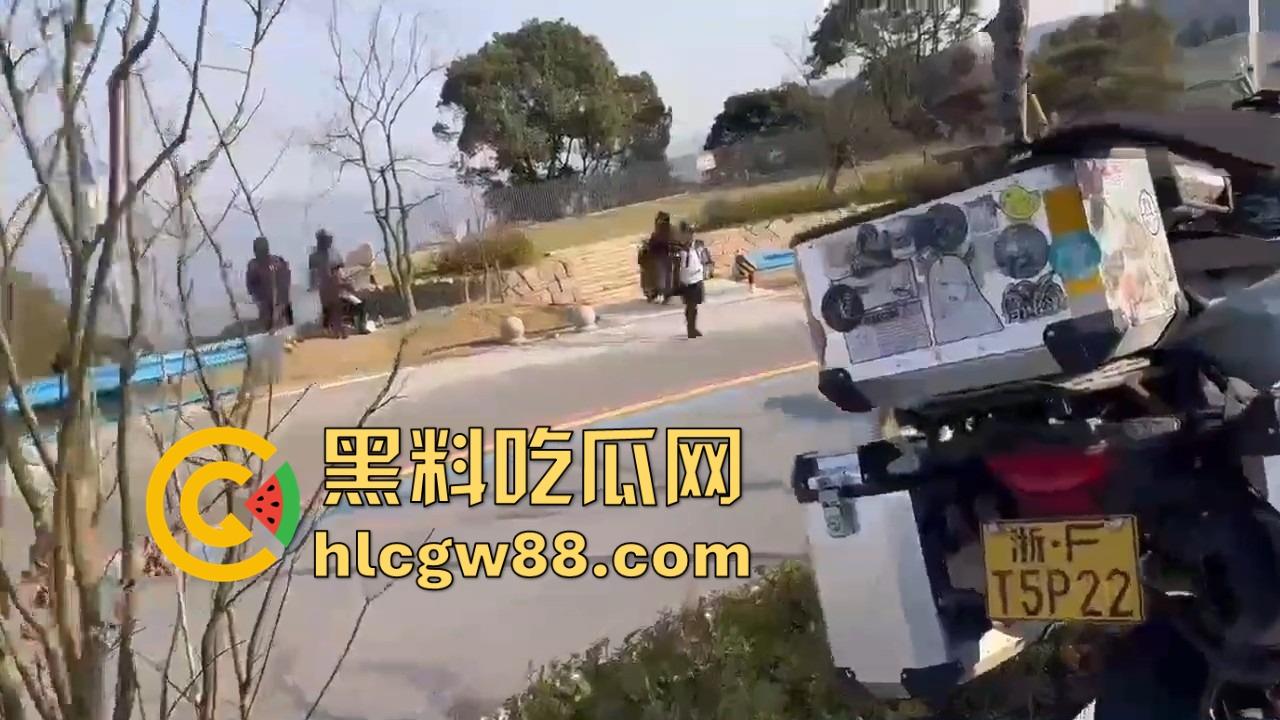 微胖界天花板，微胖尤物强行压制，男人直接被按弯，欲拒还迎坦克少女登场，彻底沦陷在肉感冲击中！-1