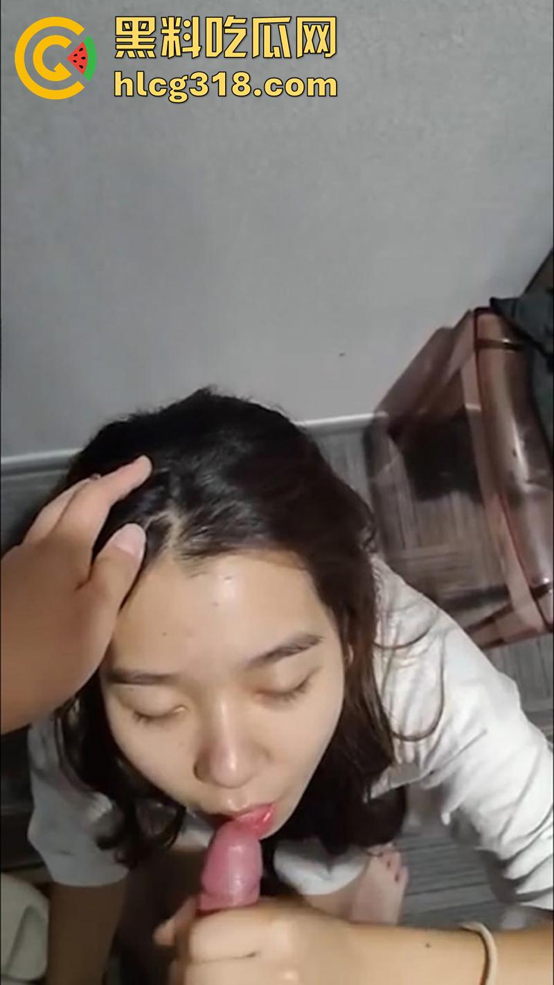 四川技师学院学术妲己【陈妙云】，身材纤细高挑超性感，穿情趣内衣勾引老师徐彪，做爱视频曝光！-7