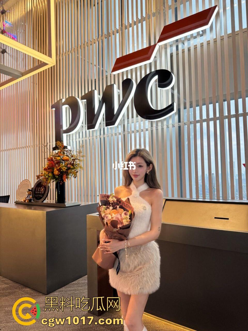 勤检持家好女孩！白天做项目，晚上当公主，高颜值极品御姐，黑丝开裆裤无套后入，只为领导再次光临！-5