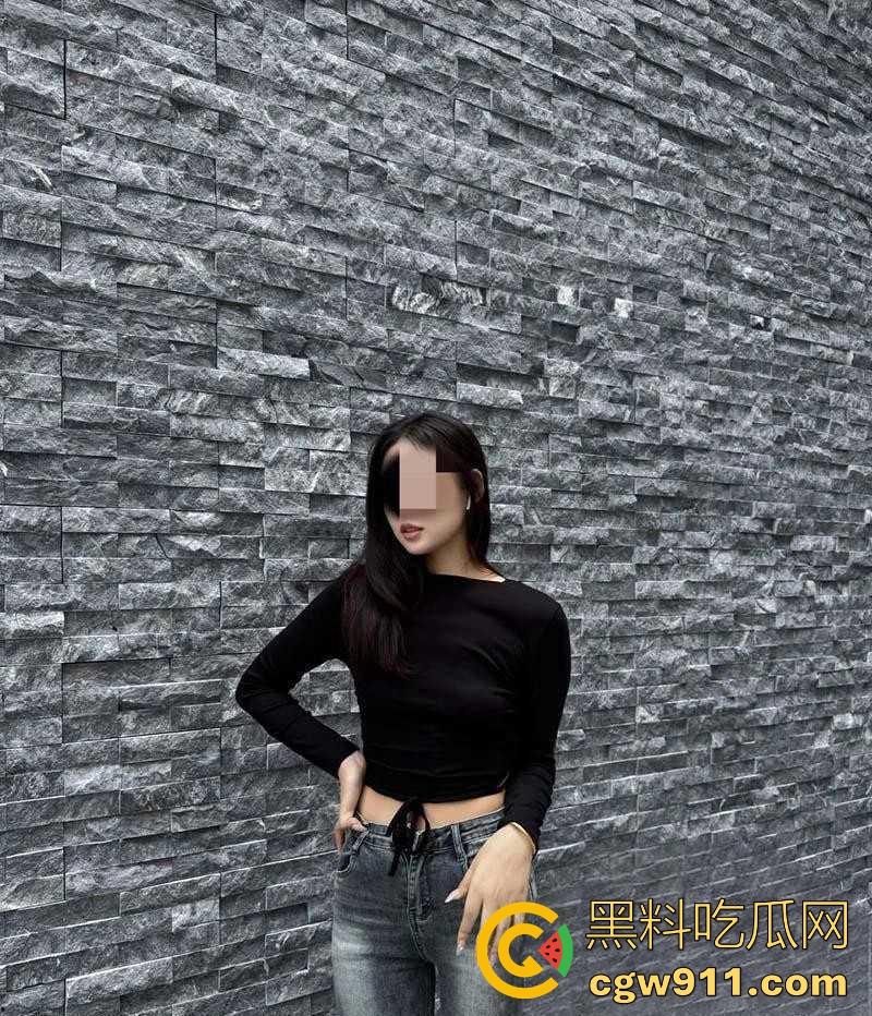 刚刮完毛后白虎堂姐，疯狂被我抽插骚逼后入，爽到高潮迭起淫叫不断，面对这身材无法自拔啊！-3