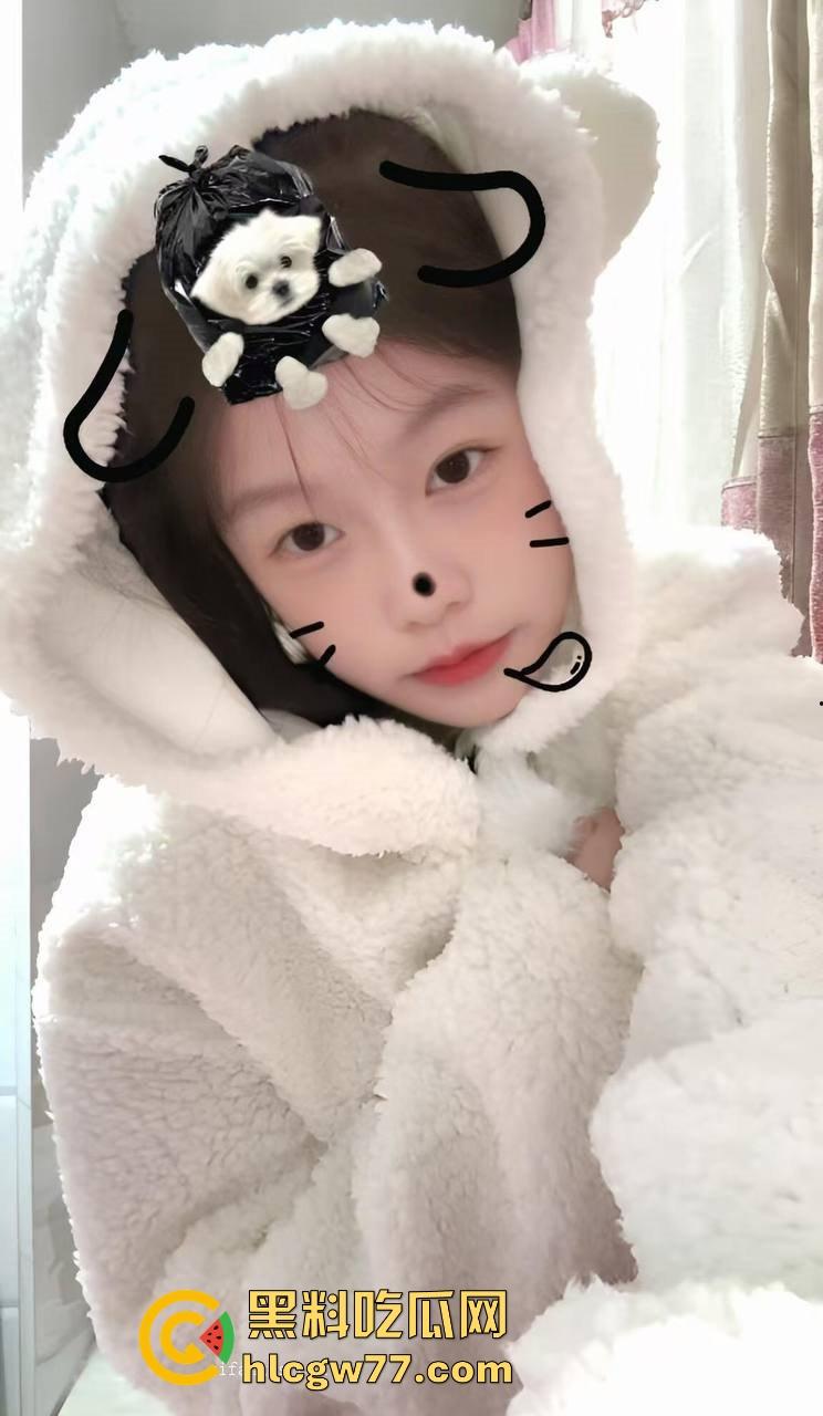 推特福利姬【糖糖tangtang886】清纯少萝搭配巨乳反差 年纪轻轻就出来卖 少走多年弯路！-3