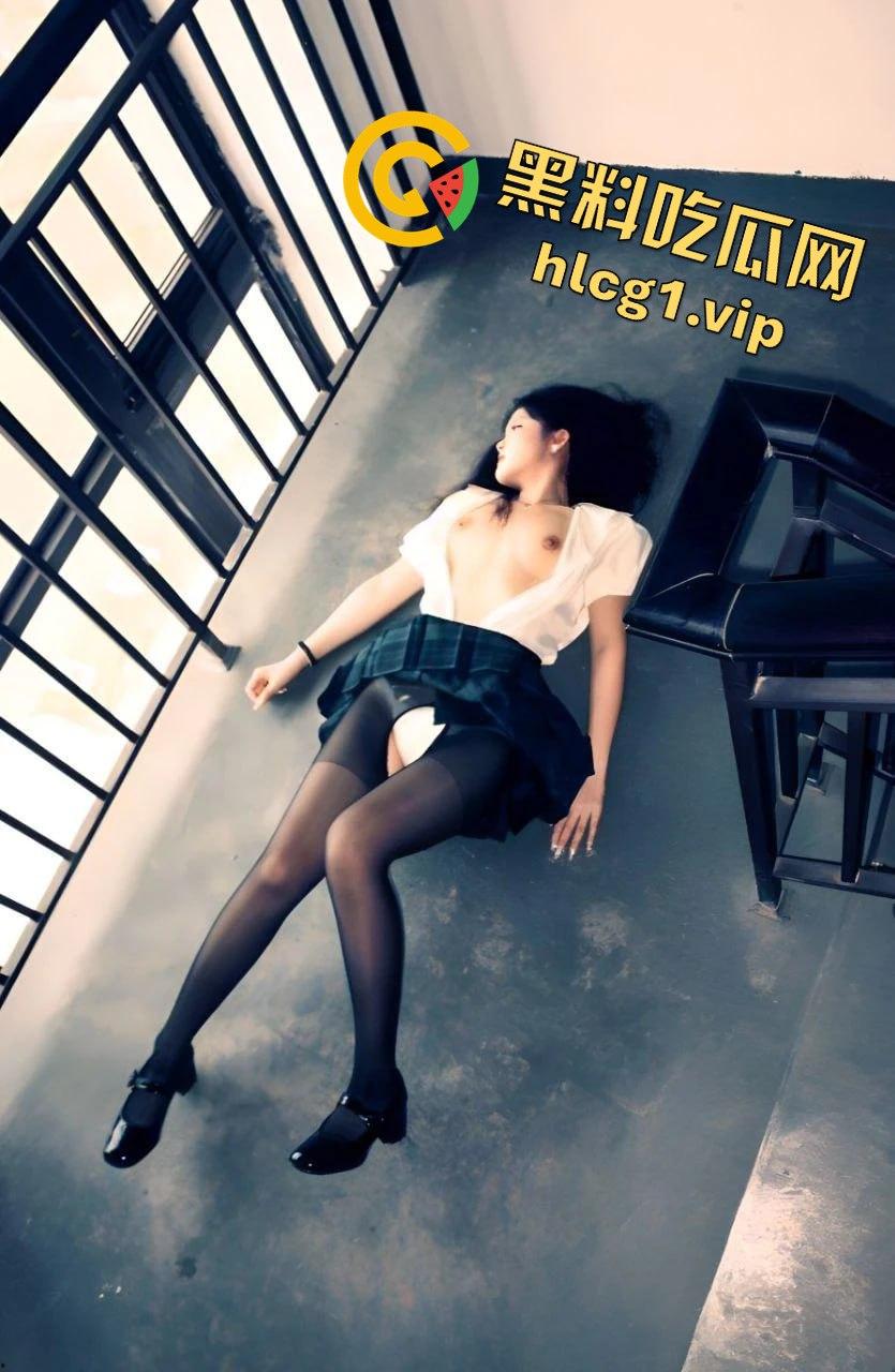 福州科技学院郭书瑶私房约拍翻车！废弃教学楼内被后入，画面太劲爆！-6