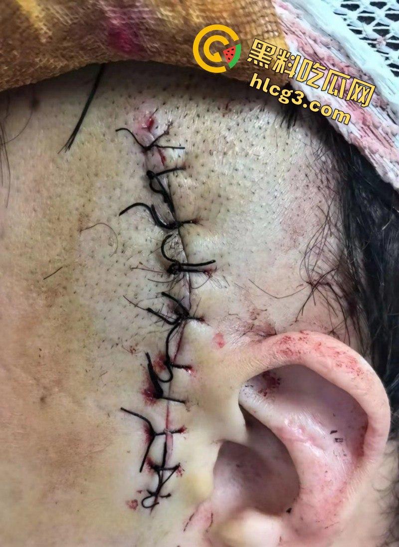 钱难赚屎难吃！广州大姐叫了个男模 不给小费反而还要男模给酒钱 不给直接给男模爆头-7