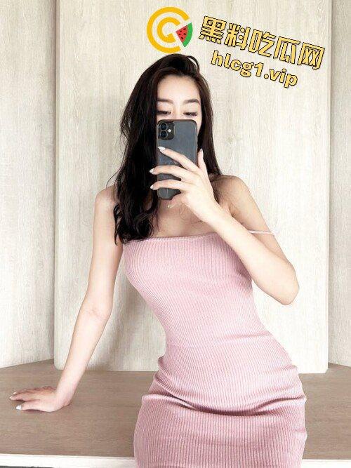 风骚小少妇老公不在家，竟跑去丽枫酒店打炮！模仿玩偶姐姐让我全程记录！-11