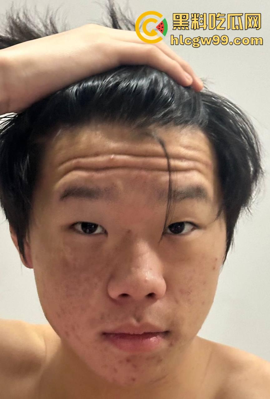 10后狠人【饶智铭】毛都没长齐就带女人回女友家日逼，恋爱期间吃软饭刷信用卡，被锤出轨还让炮友吃避孕药！-14