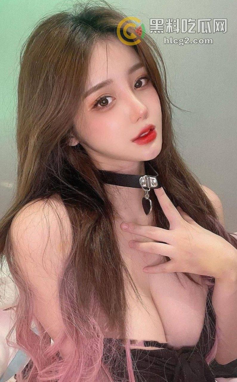 OnlyFans红人「LexiPoy」大变身!小胸变黄金比例,科技与狠活双管齐下!-4