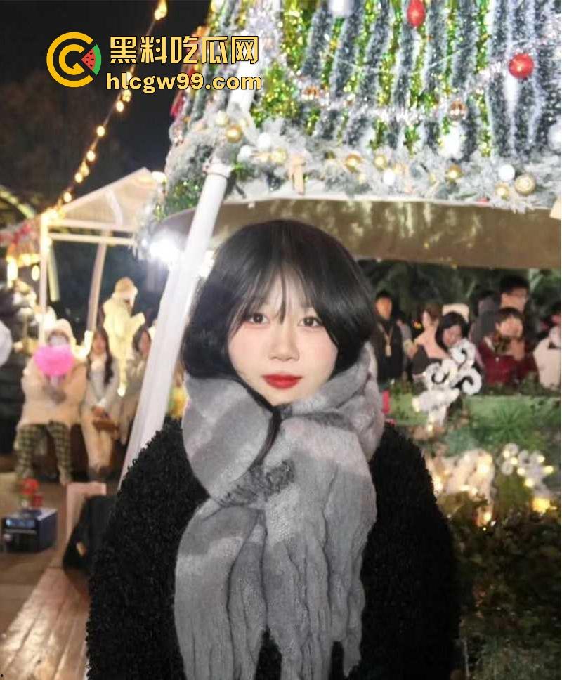 瓜友爆料！中国农业大学反差校花【赵伊】性爱视频曝光，舔棒挨操淫骚浪叫，全程露脸大奶子晃个不停。-3