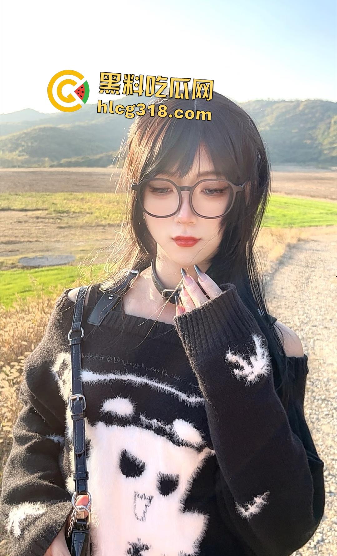 清纯双马尾伪娘【陈闲广】鸡鸡小到隐形，穿上内裤相当于看不见，直男被口交还没发觉是gay！-1