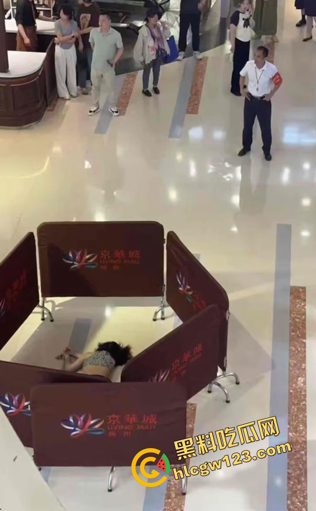 扬州京华城26岁女孩为茶颜悦色跳楼自杀！因男友买蜜雪冰城崩溃，男友终于解脱了！-5