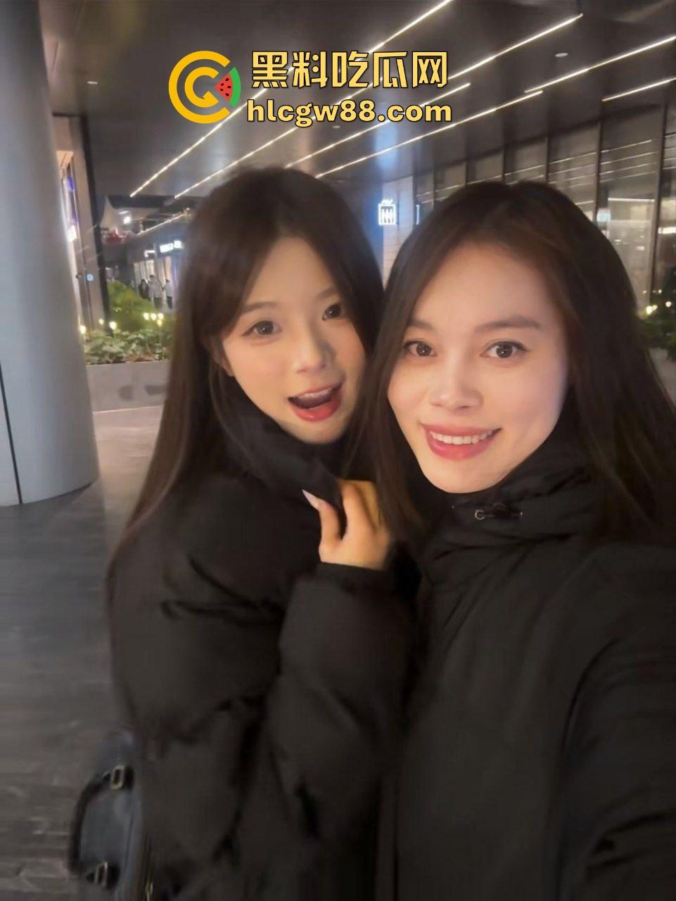 淫妻少妇妈妈 (陈霞) 为给女儿找工作下海做母狗,母女俩大展骚性,只要钱到位母女皆可双飞!-3