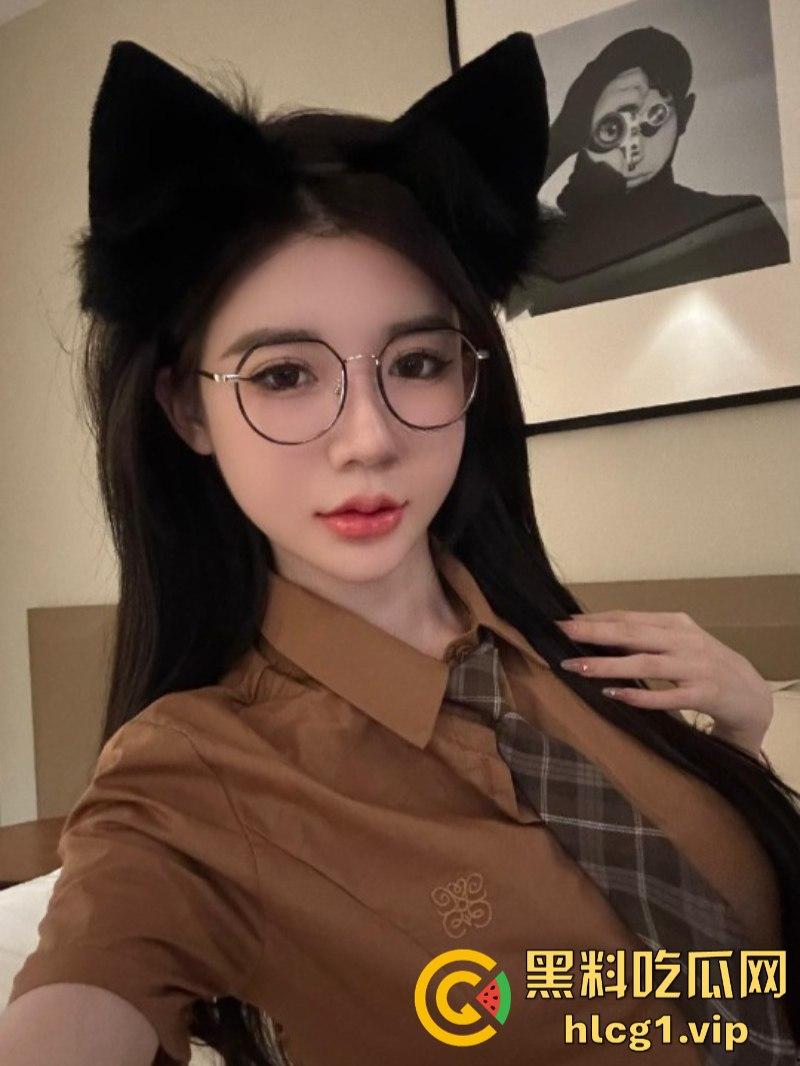 群友曝光 抖音100万粉丝 黎允熙baby 下海了 门槛3000 一次三万！-9