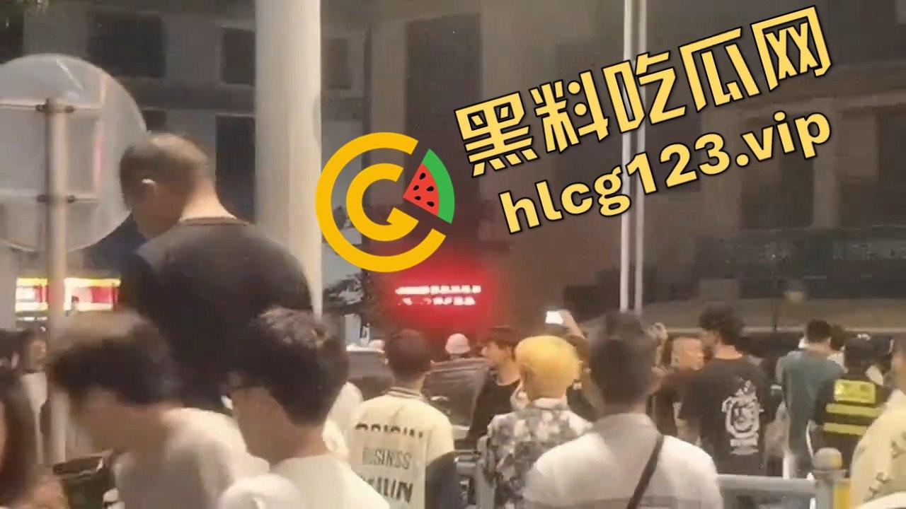 苏州石湖景苑女子吵架口出狂言外地人滚出苏州！引发众怒，丈夫酒后失踪，外地人围堵索要道歉！-9