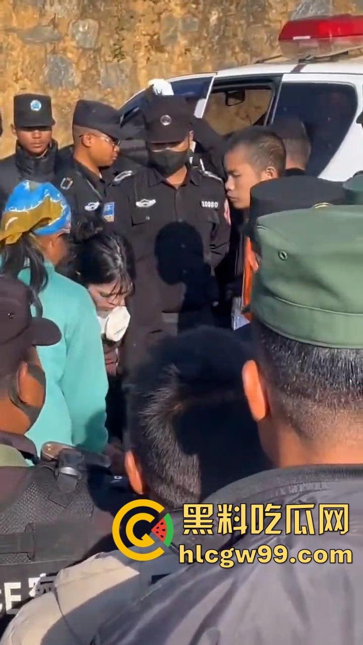 全网震惊！缅甸佤邦男子【陈尼荣】丧心病狂对生父痛下杀手，现场直击公审现场全程高能-4