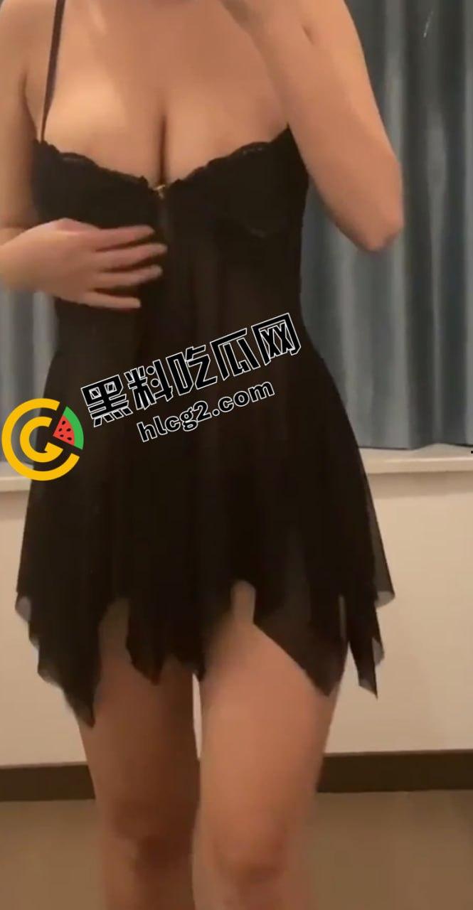 快手极品大奶女神乖乖女 精品大奶川妹子 露脸私拍福利流出 这身材世间少见啊-4