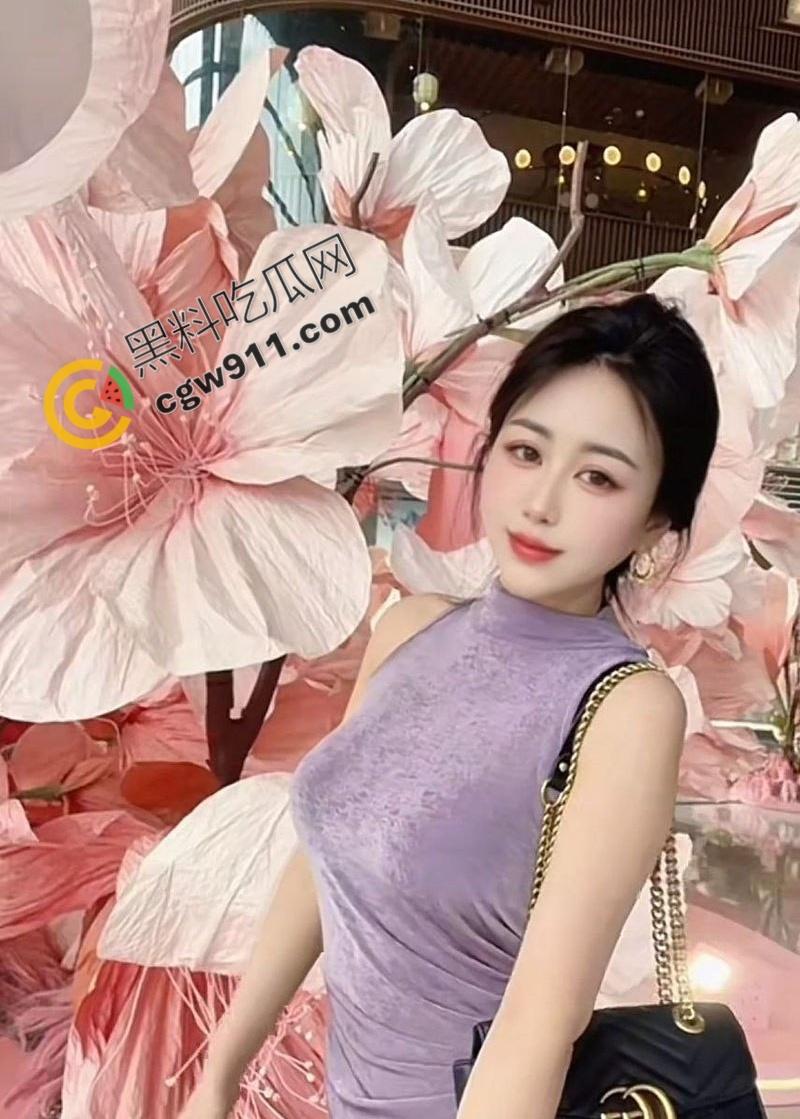 郑州淫荡人妻萧瑶背着老公出轨约炮!翘臀丰乳,嫩穴紧致,极品人妻,激起你的无限性幻想-1