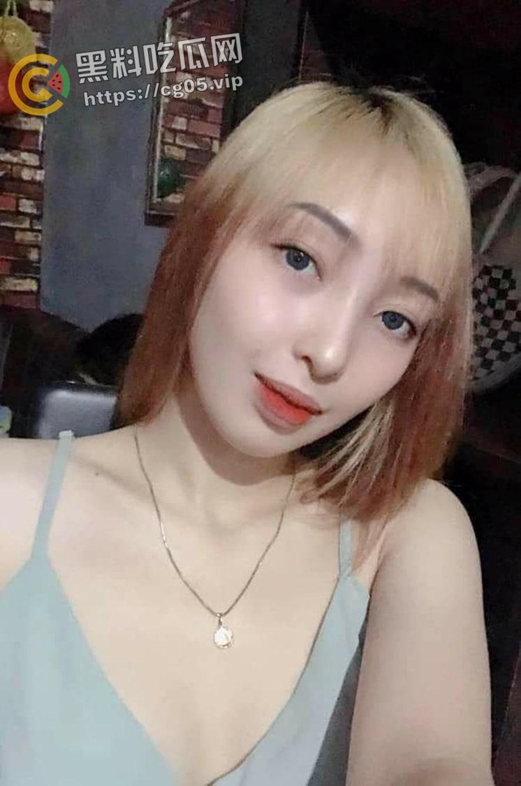 菲律宾网红 Yummy Mo Lodi Zzy 自拍泄密完整版  照片那么清纯 脱了衣服跟换了个人似的骚-2