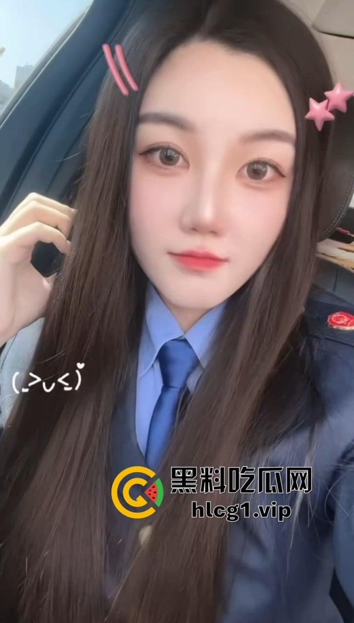 路虎女王之后山东再上大分！烟台民警游敏岑高铁上穿华伦天奴完成主人任务！-1