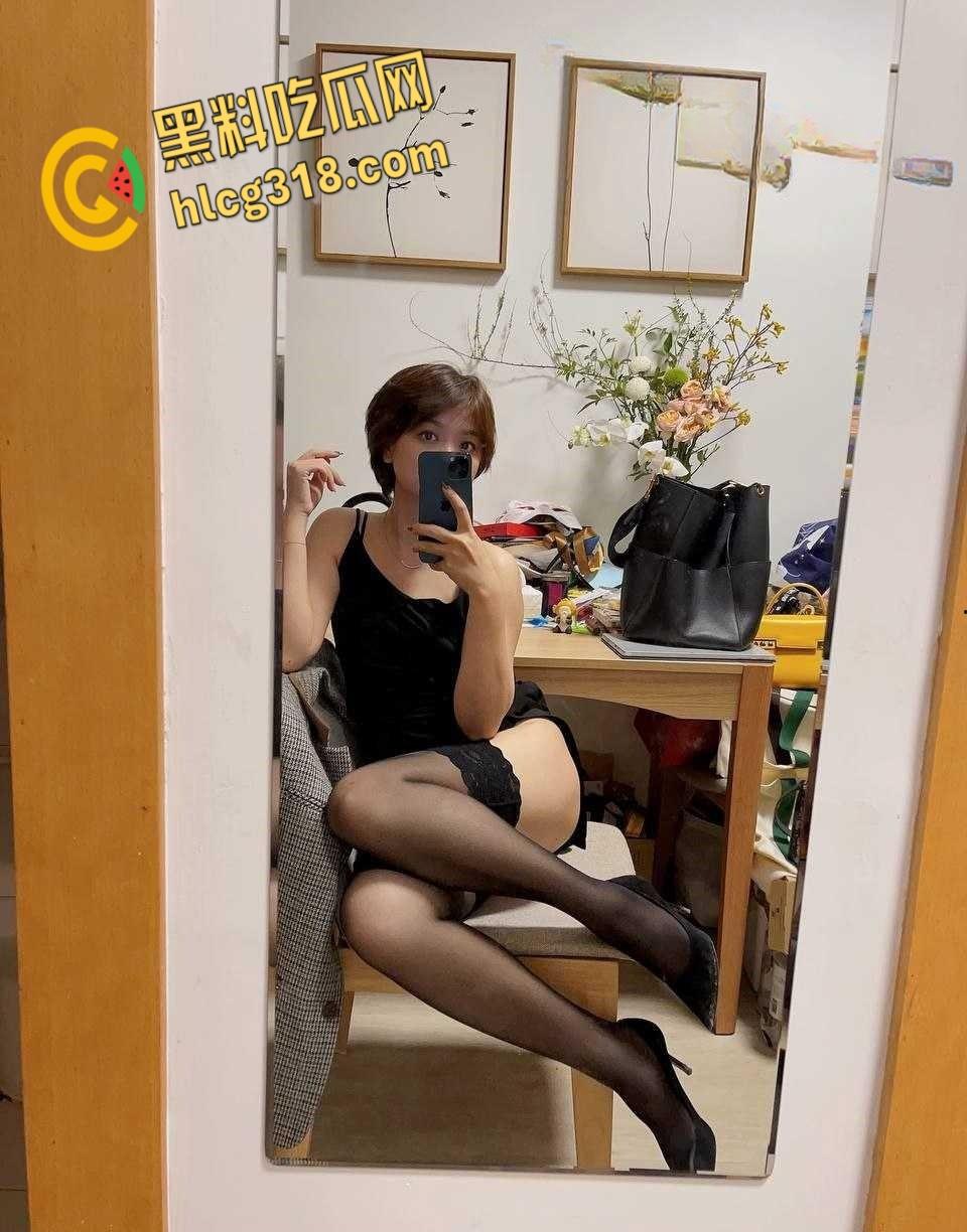 上海短发少妇【Ivy未央】，公务员外衣下的熟女尤物，性感白虎粉嫩诱惑，各种露出寻求刺激  !-3