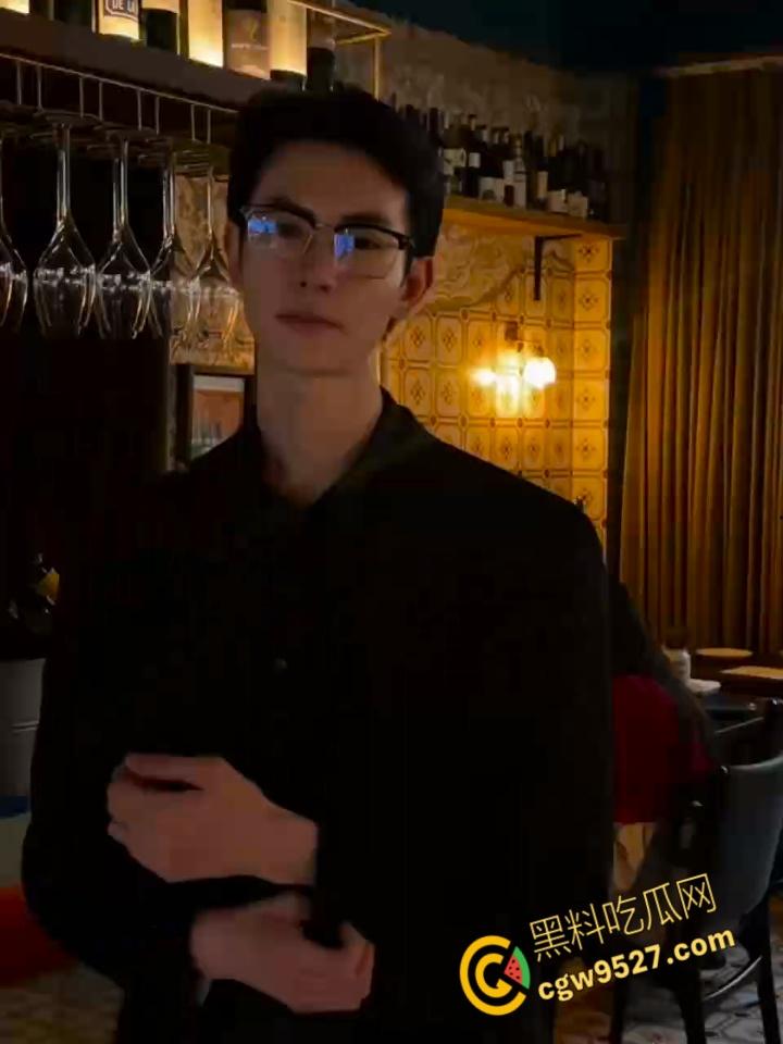 抖音气质男神网红【Amant】，骗炮视频被曝，美女主沦为精盆被玩半年，痞帅痴情人设彻底崩塌 !-3