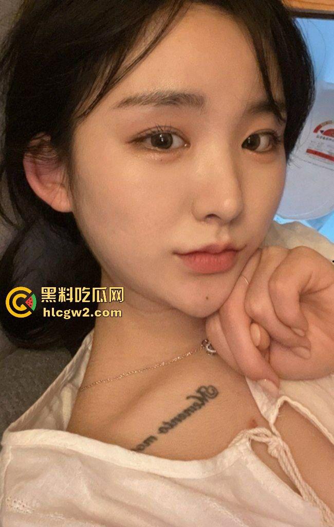 韩国延世大学高颜值硕士情侣修电脑被整惨！不雅视频被维修店曝光，学霸骚得让人顶不住！-1