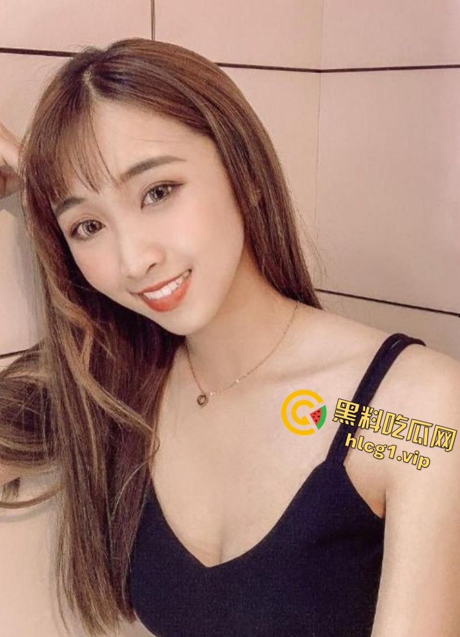 大胆秀恩爱！台湾碧潭桥上情侣野外激战，渔船为证！-2