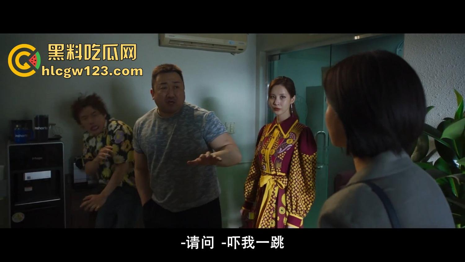 神圣之夜黑料4K蓝光免费看，马东锡一拳一个鬼，你以为是正义猎魔？其实全员疯批疯得真实！-4