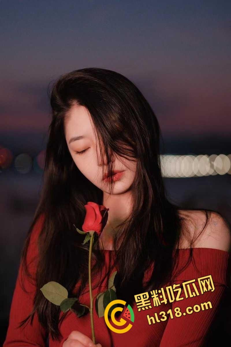 湖北师范大学【曾晓婷】，模样清纯得像个邻家妹妹，但骨子里骚得要命，被22厘米巨物捣得乱颤 !-5