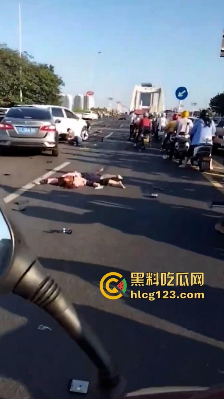 突发事件！6死7伤 湖南株洲芦淞大桥发生一起多车相撞交通事故致！-2