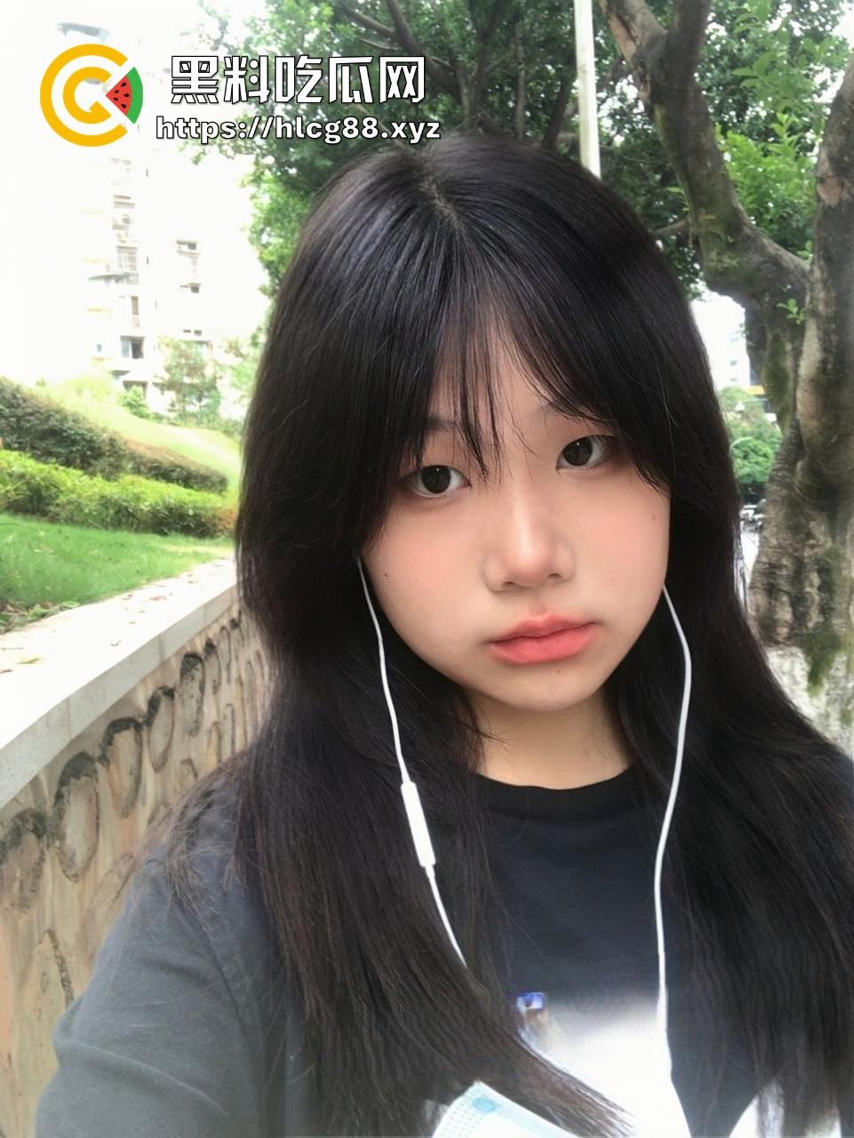 湖南长沙民政职业技术学院嫩妹【鲁毓雯】反差母狗曝光！背着男友偷操网友调教视频骚得炸裂，嫩逼贱样真骚！-1